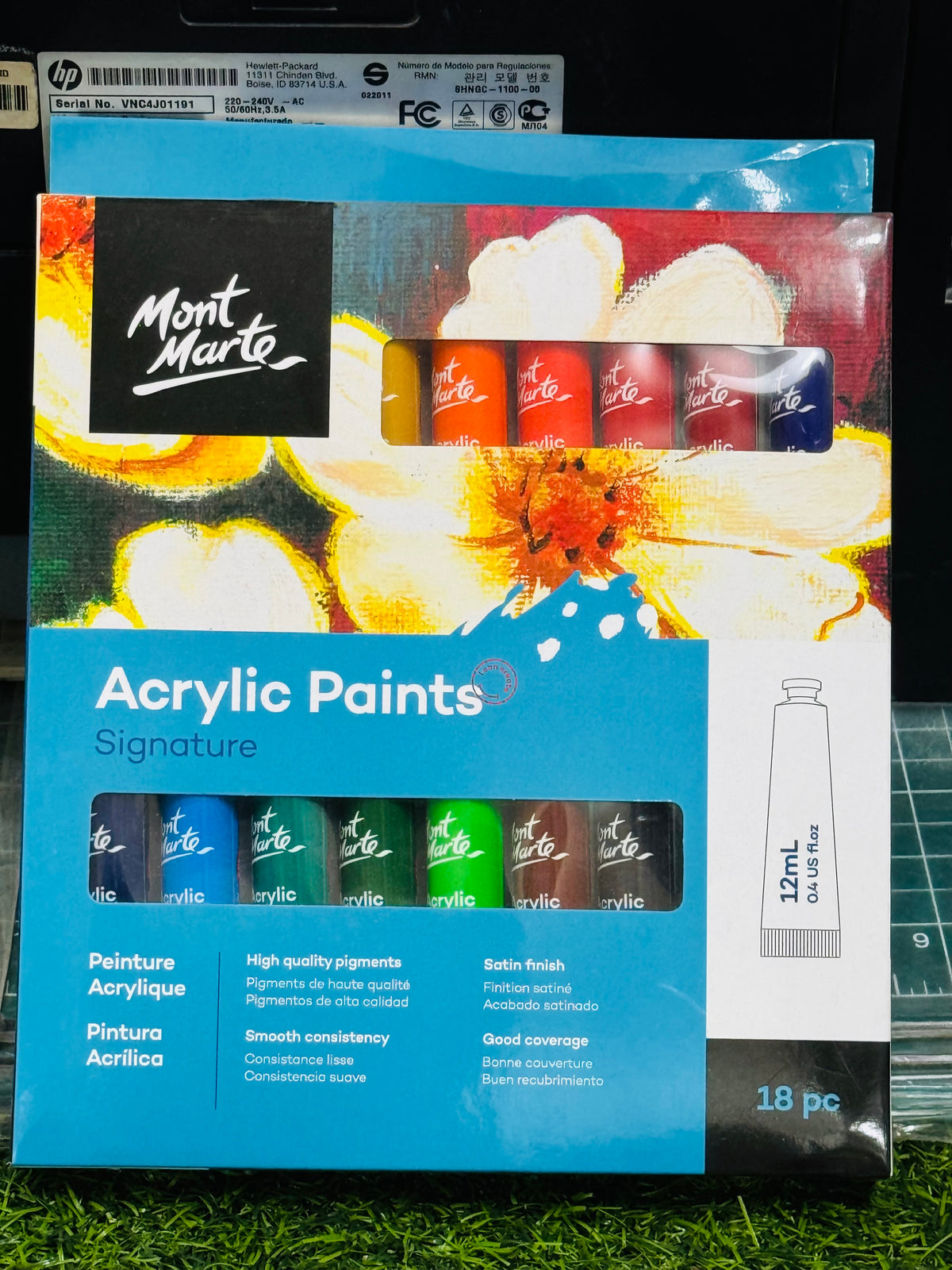 ACRYLIC PAINTS SIGNATURE 18PS 12ML - MAJEED BOOK STORE